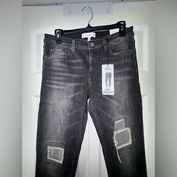 Mango brand distressed light black skinny cropped raw hem jeans. Size 8. NWT - Picture 2 of 16
